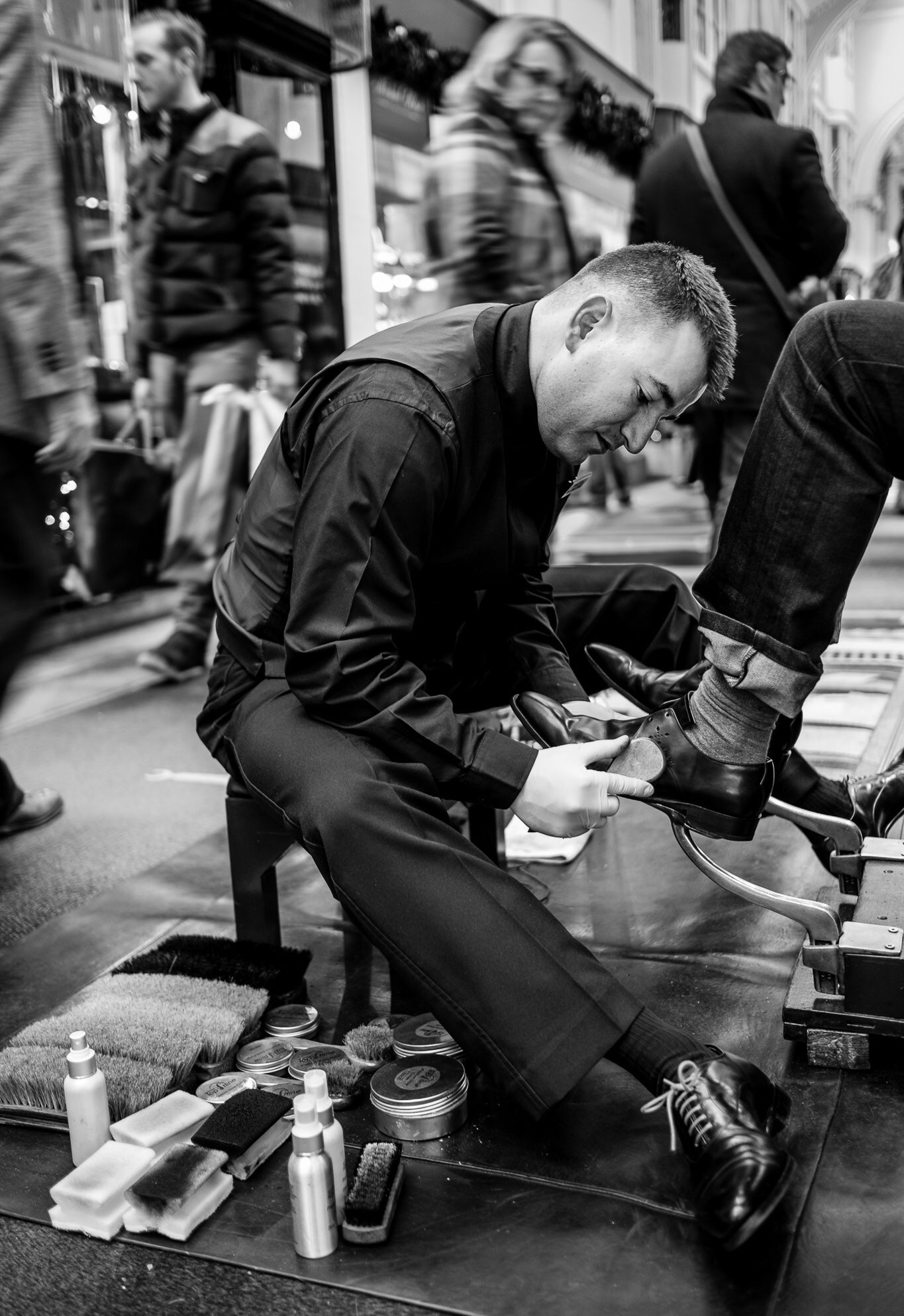 About Us Show Shine Service Ltd TopShine Shoe Shine Service Ltd